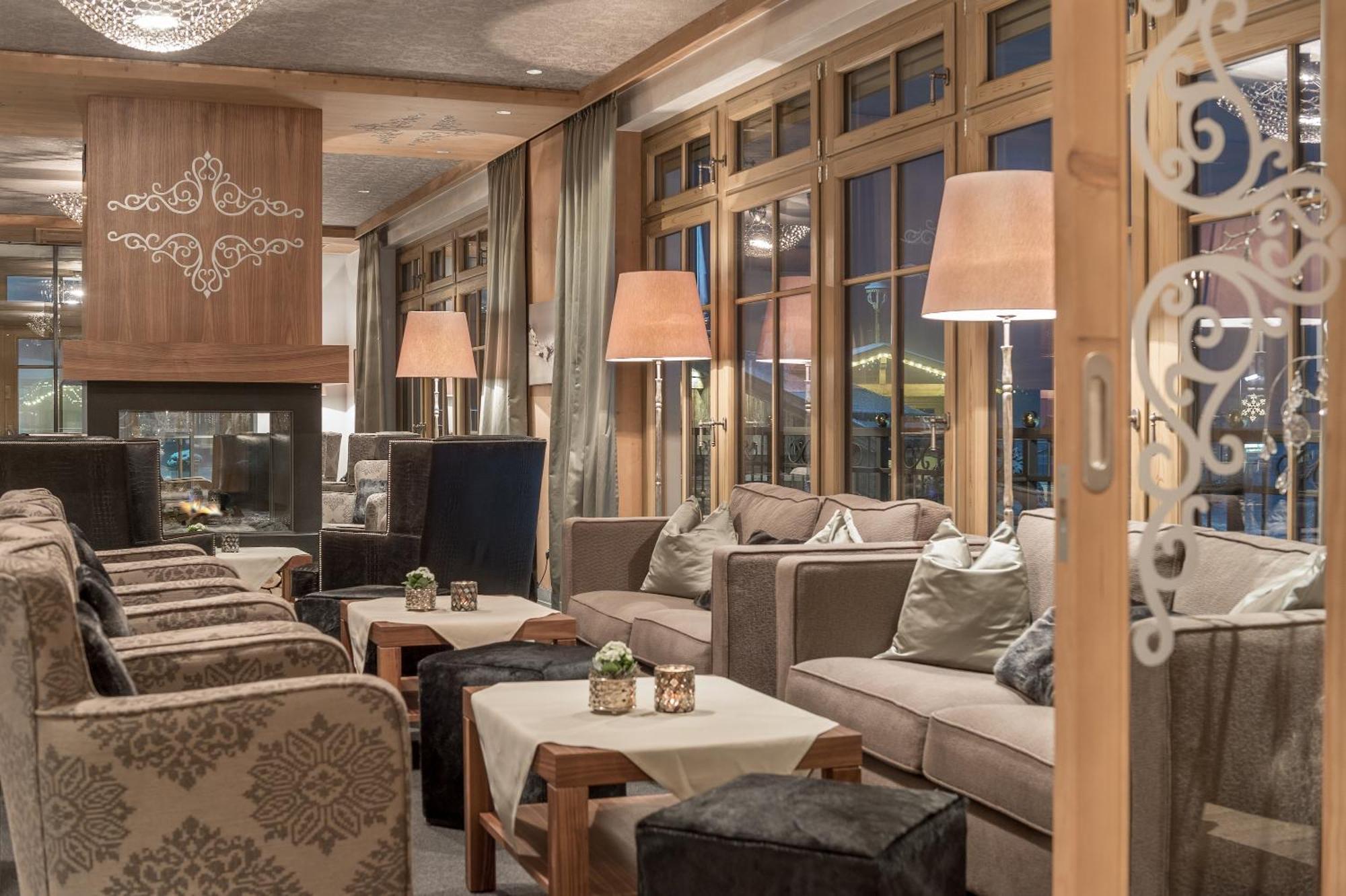 Alpen-Wellness Resort Hochfirst 오베르구르글 외부 사진